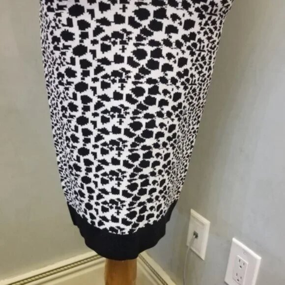 NWT Robbi & Nikki animal printed sweater dress size S Petite (310) - Picture 5 of 6